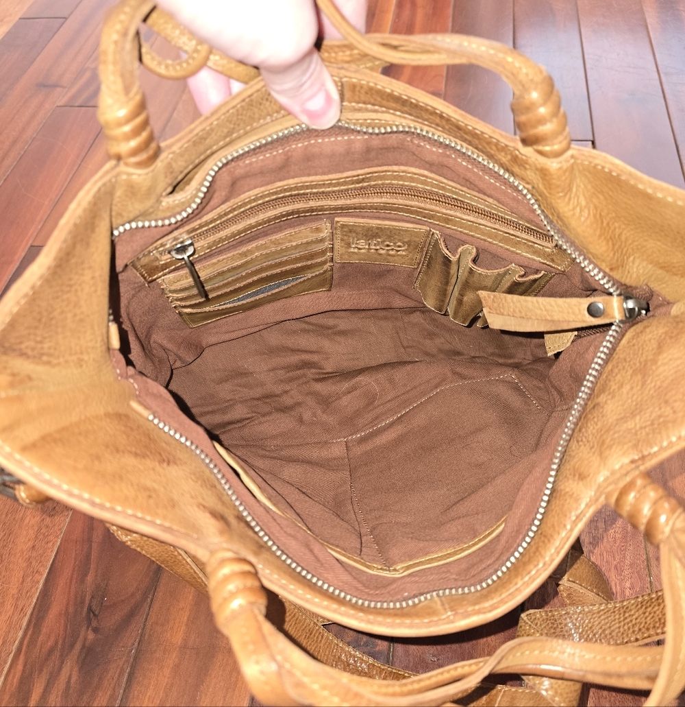 NWOTs Latico Leathers Joplin Leather Crossbody Bag In Cognac - Picture 4 of 5